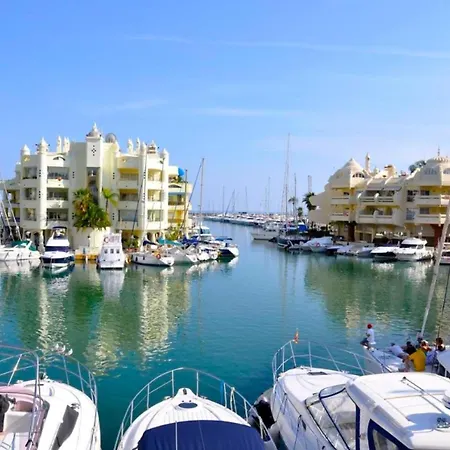 The Charming Oasis! 2 Bedrooms - By Hellodomik * Benalmadena