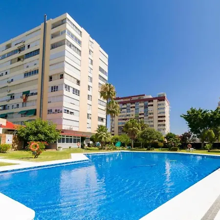 Apartment The Charming Oasis! 2 Bedrooms - By Hellodomik *